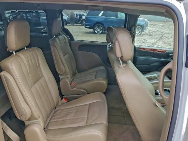 2015 Chrysler Town & Country Touring l