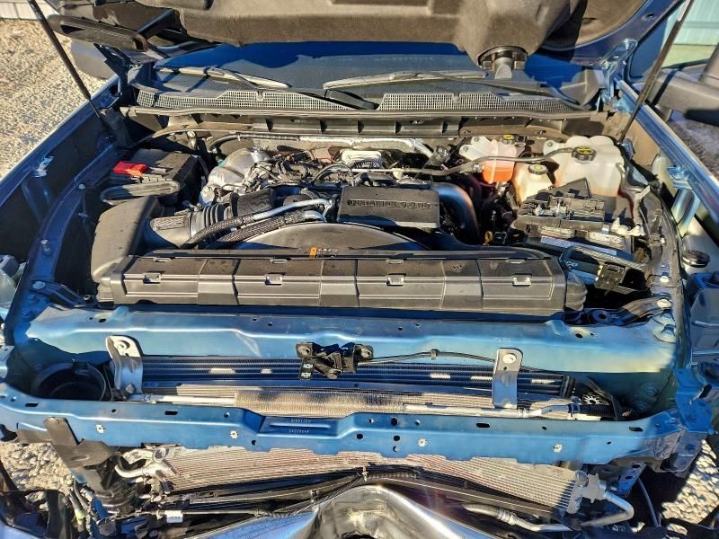 2025 Chevrolet Silverado K3500 lt