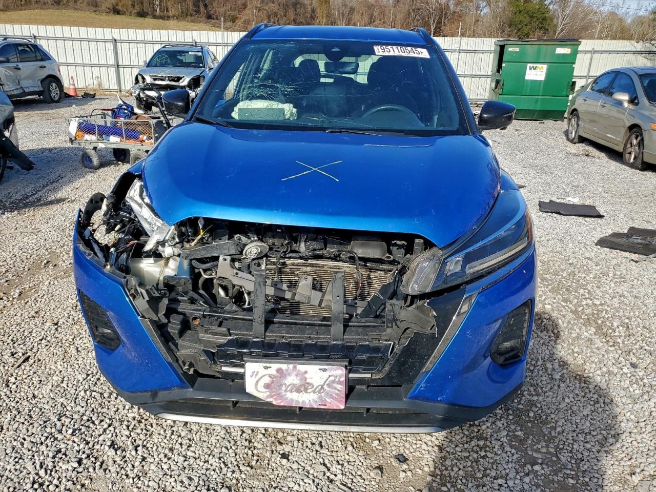 2021 Nissan Kicks sr