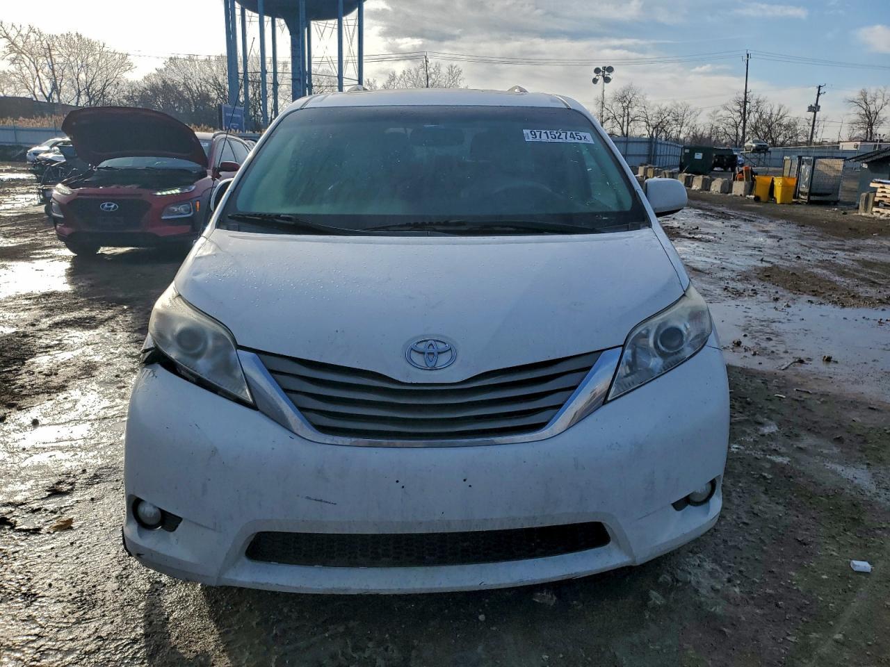 2014 Toyota Sienna xle