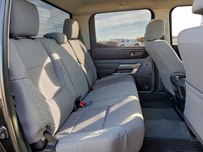 2023 Toyota Tundra Crewmax sr