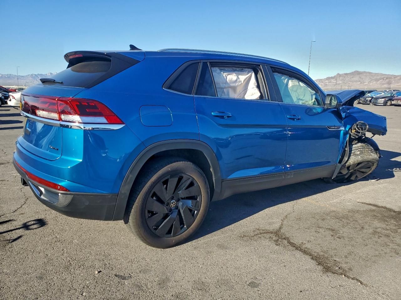 2024 Volkswagen Atlas Cross Sport se