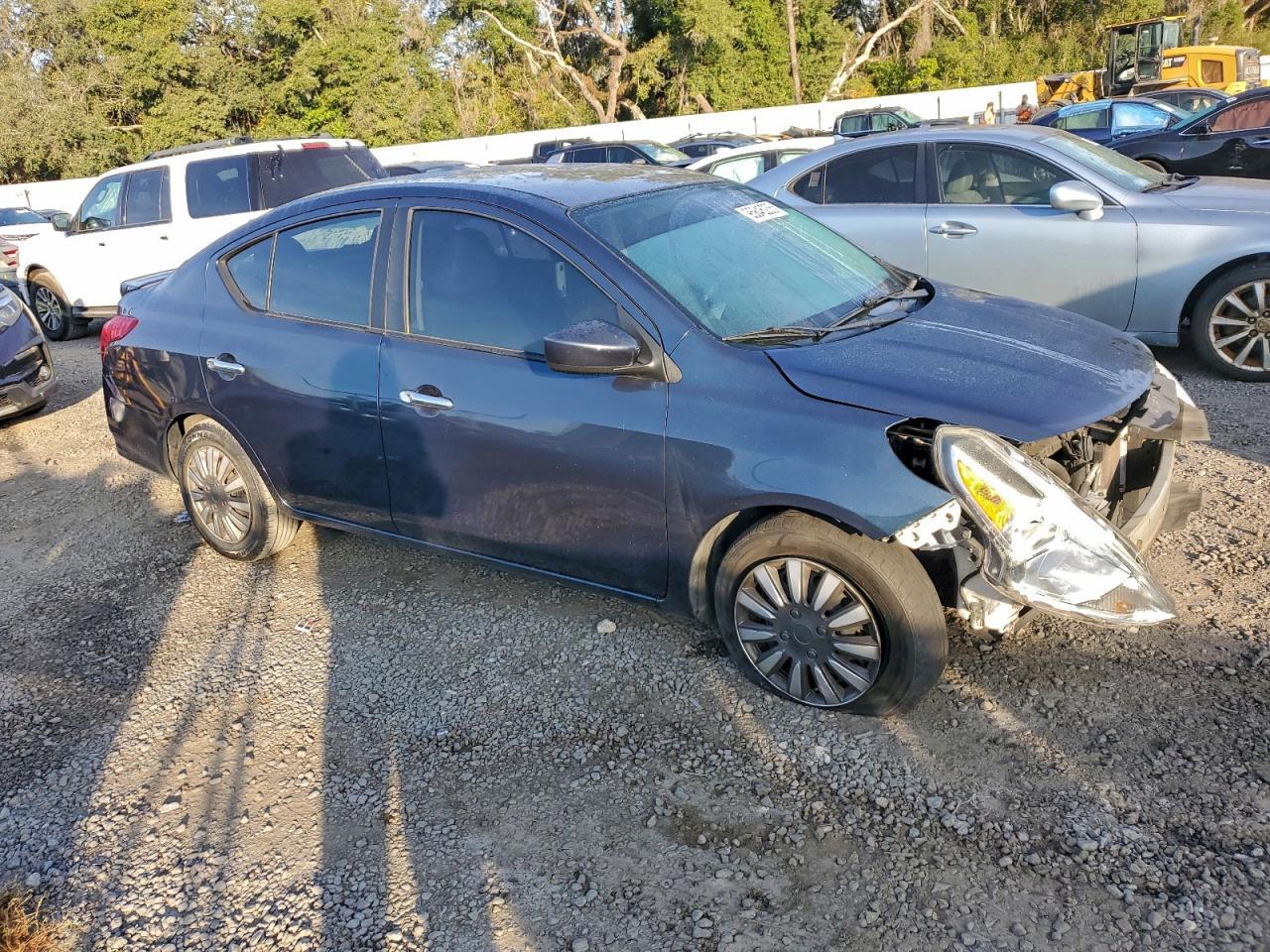 2016 Nissan Versa s
