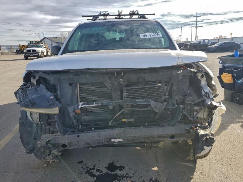 2009 Nissan Pathfinder s