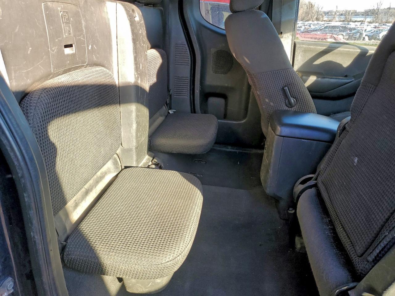2007 Nissan Frontier King cab le