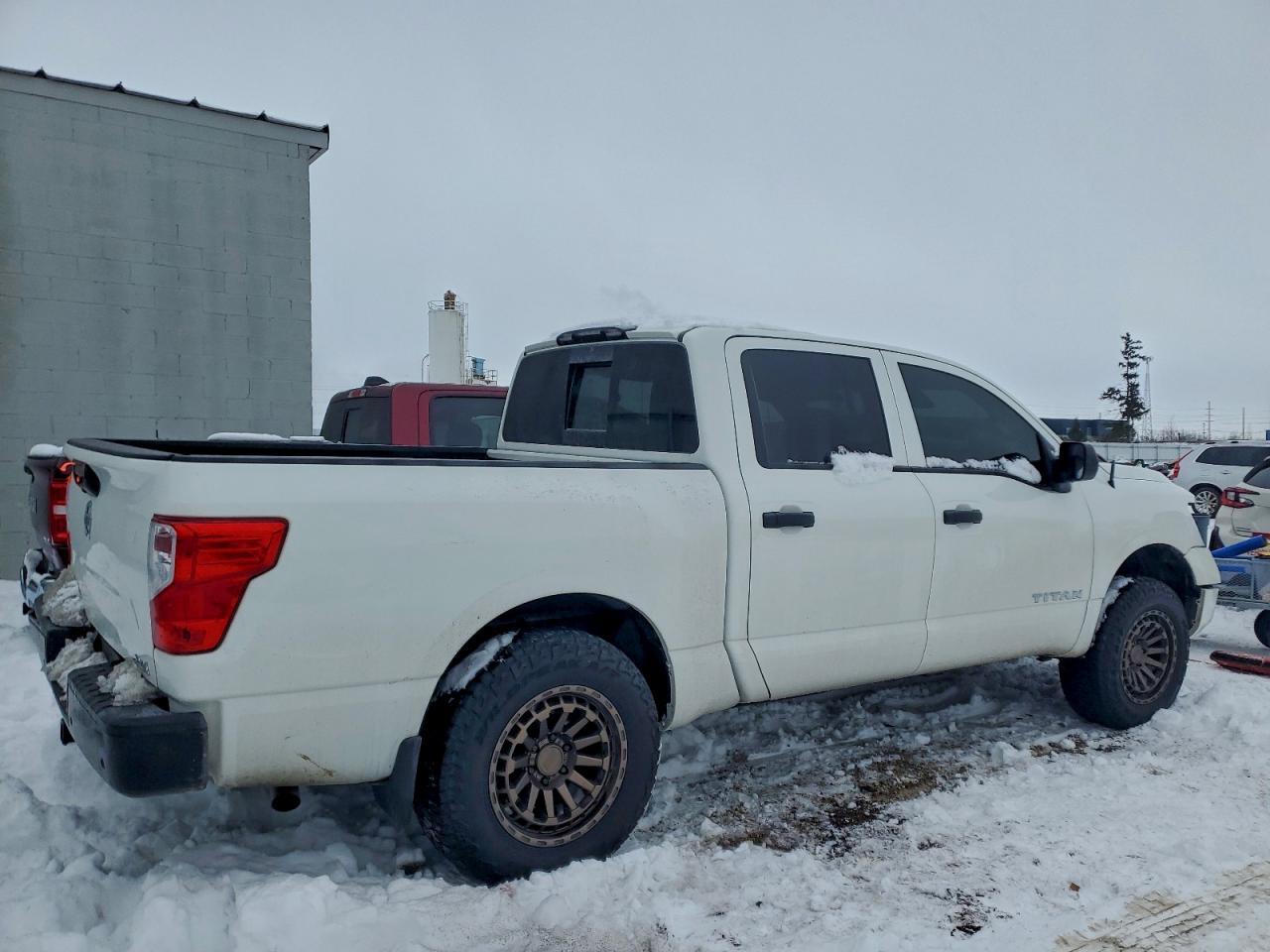 2021 Nissan Titan s