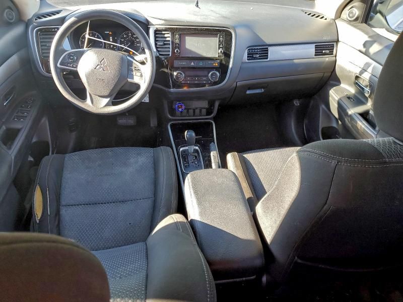 2018 Mitsubishi Outlander se