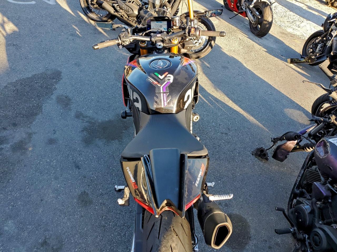 2023 Aprilia Tuono V4 1100 Factory