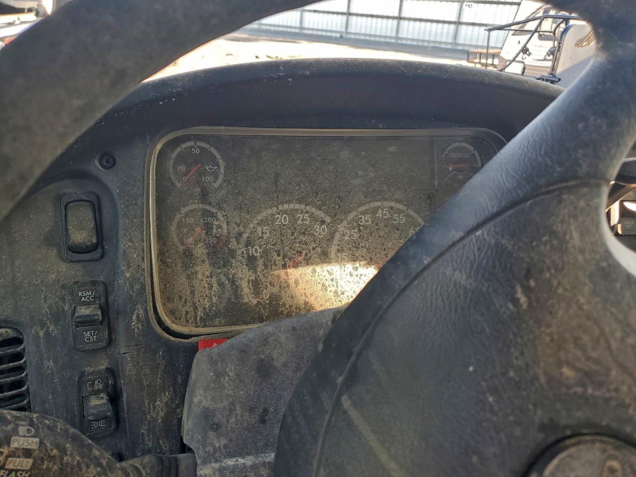 2019 Freigliner 2019 Freightliner Business Class M2 Digger Derrick