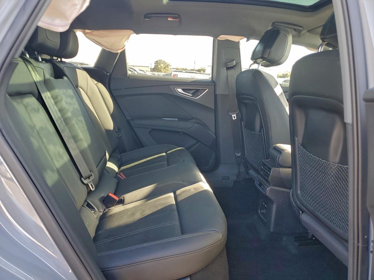 2025 Audi Q4 E-tron Premium