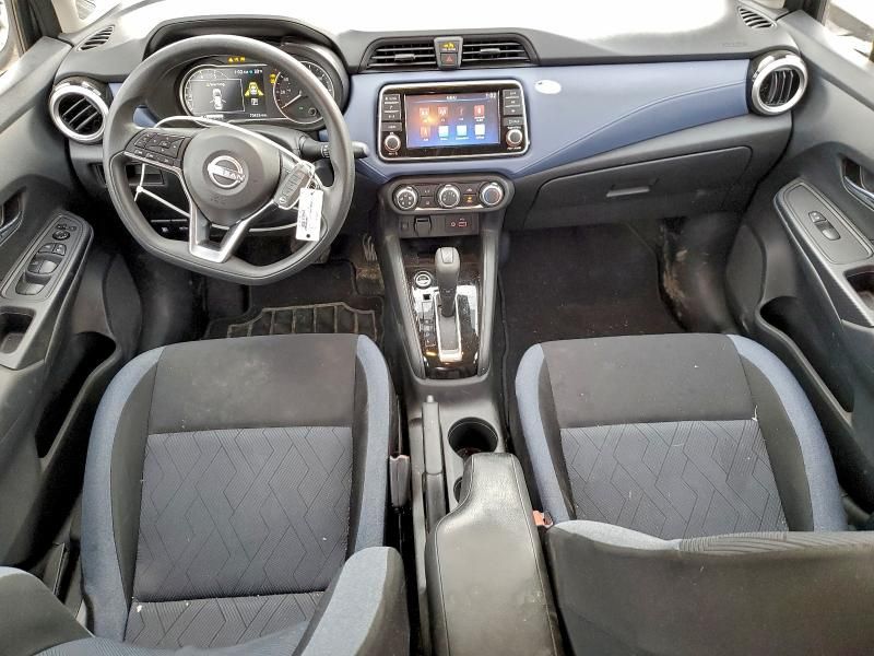 2023 Nissan Versa sv
