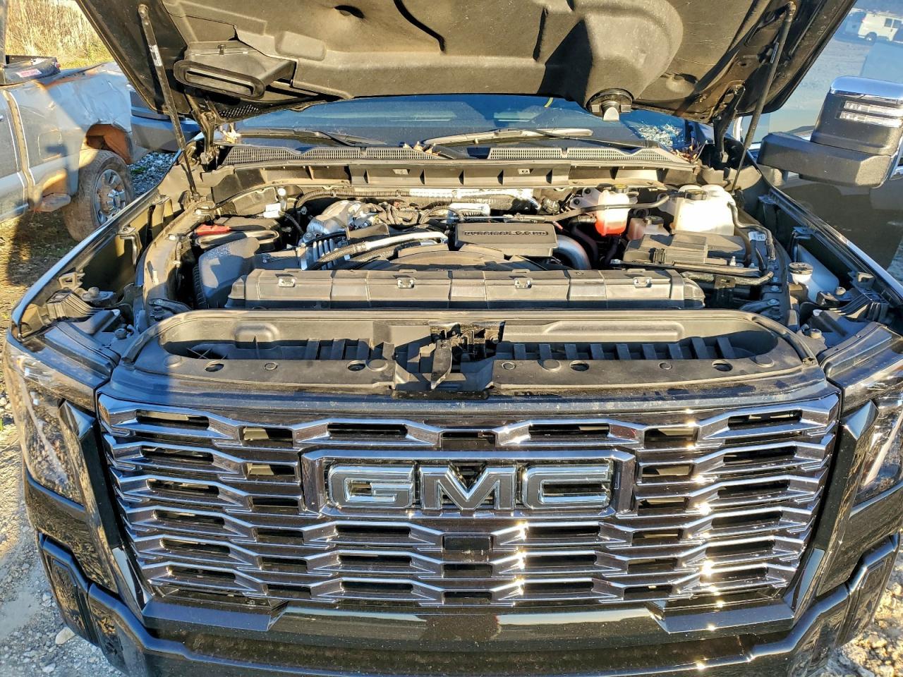 2025 GMC Sierra K2500 Denali Ultimate