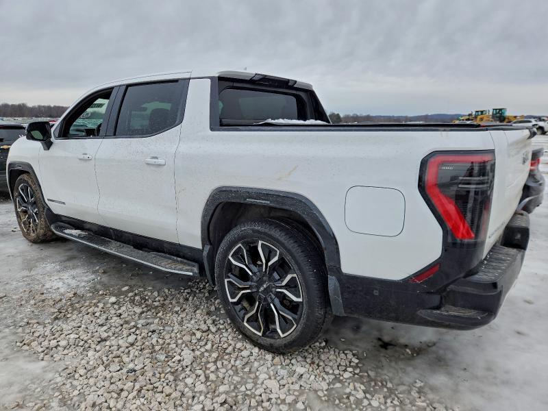 2025 GMC Sierra Denali