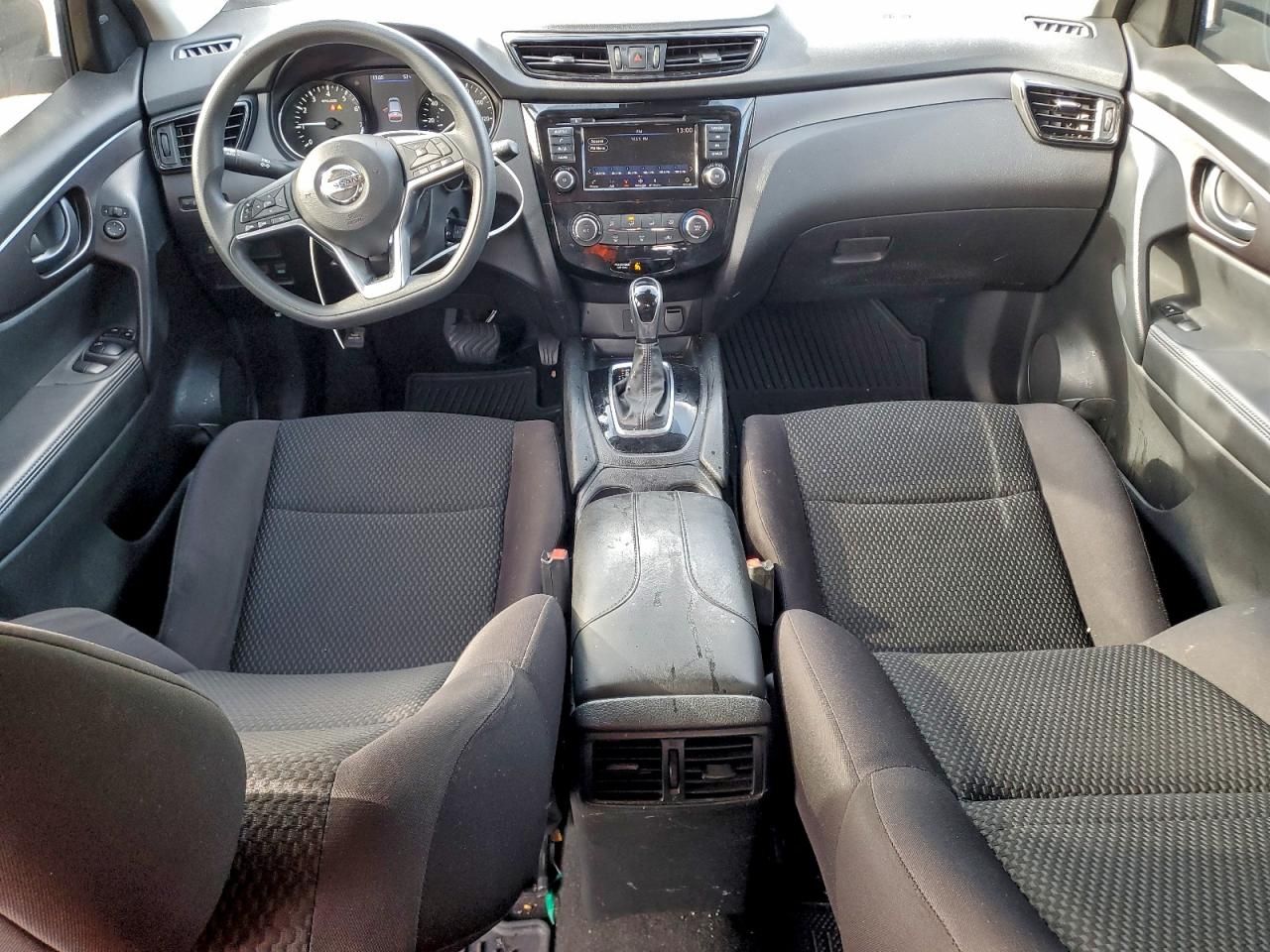 2020 Nissan Rogue Sport s