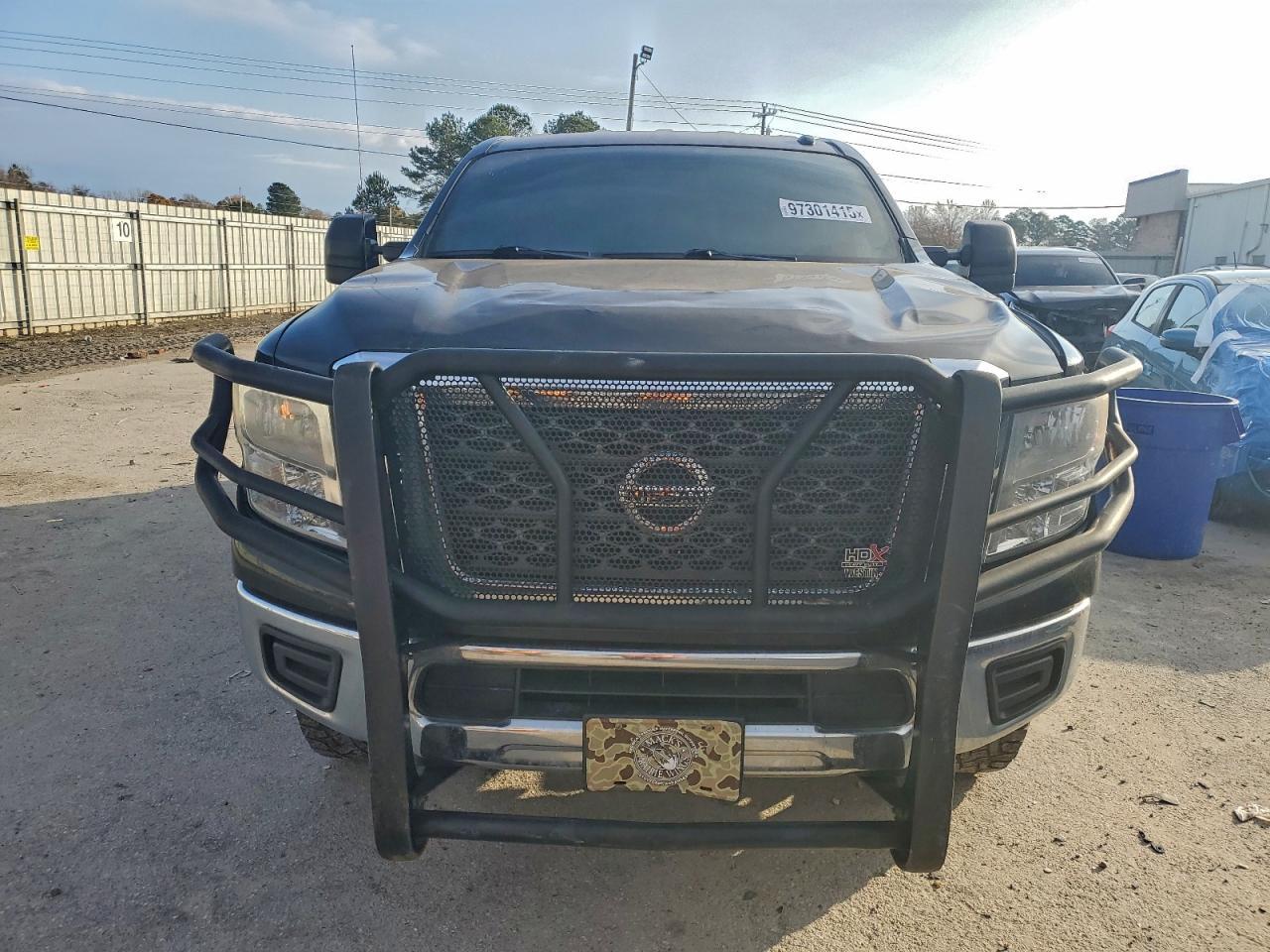 2017 Nissan Titan xd s