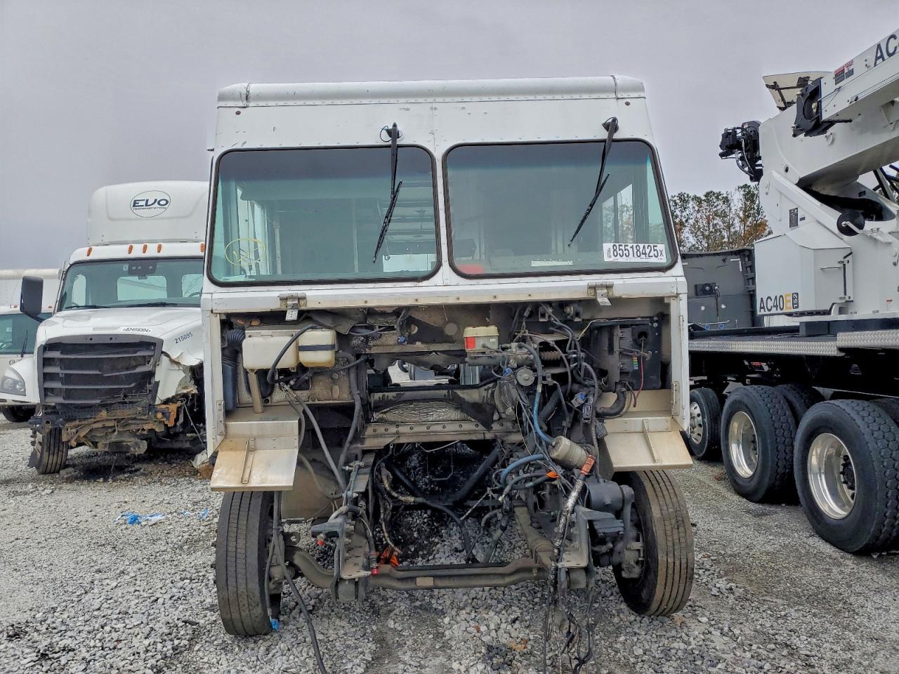 2011 Workhorse Custom Chassis 2011 Workhorse W62 Delivery Van