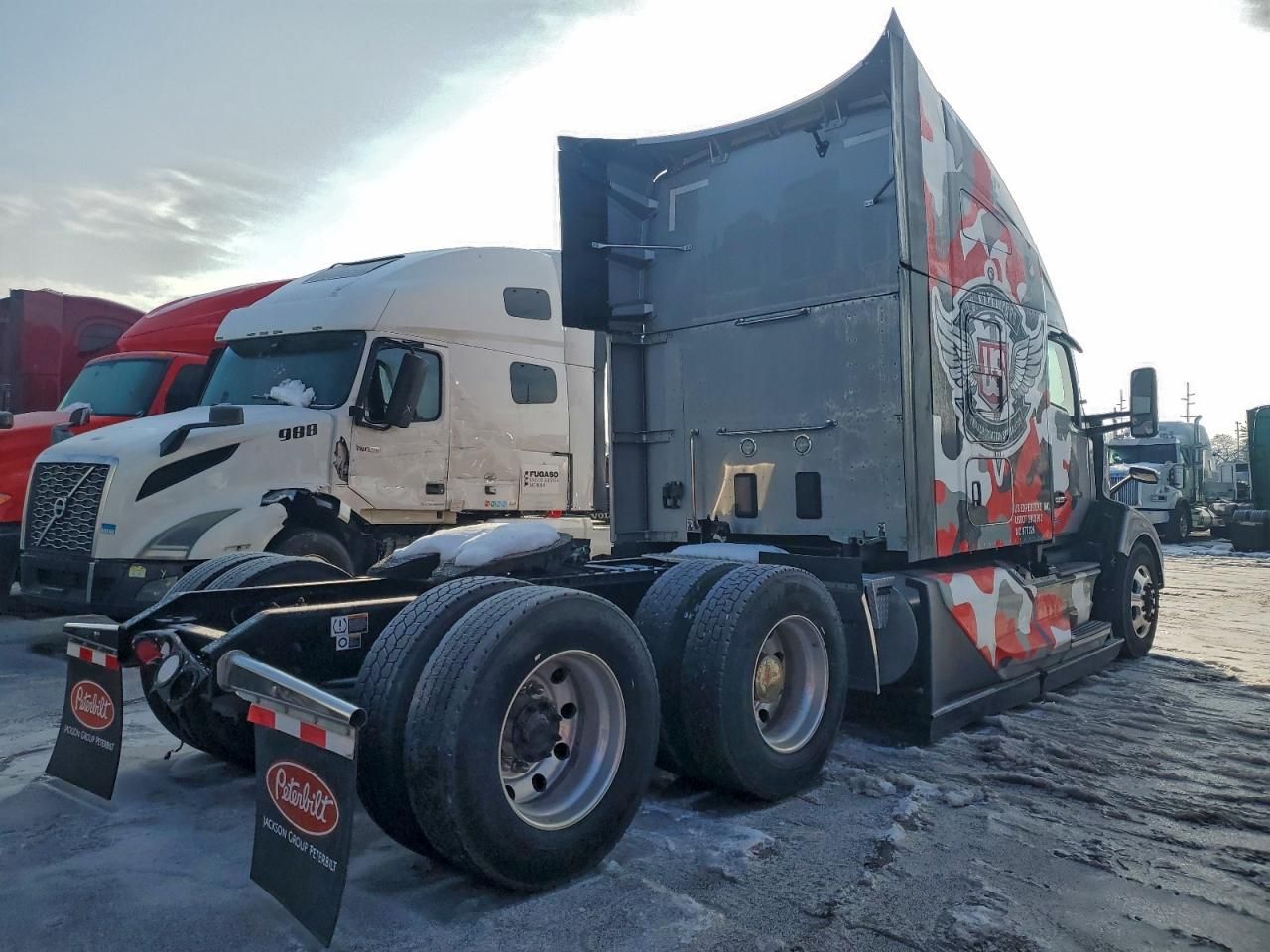 2023 Kenworth T680 Semi Truck