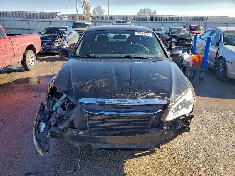 2012 Chrysler 200 lx