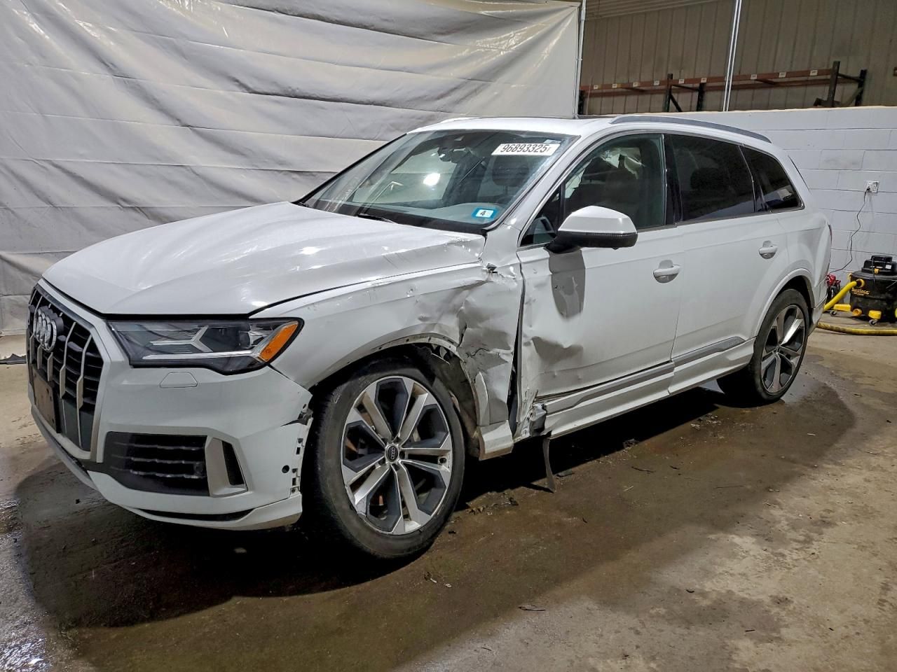 2020 Audi Q7 Premium Plus