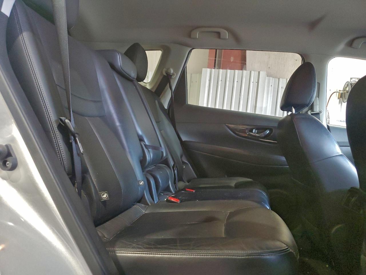 2017 Nissan Rogue s