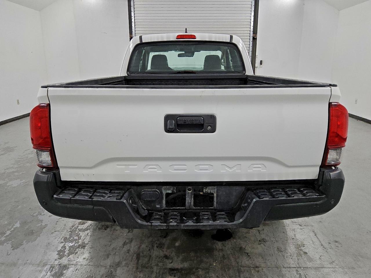 2018 Toyota Tacoma SR
