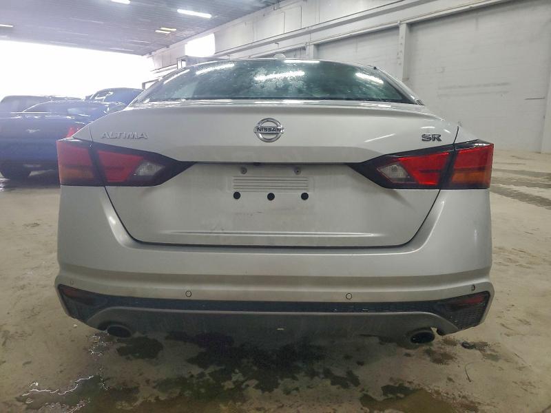 2021 Nissan Altima sr