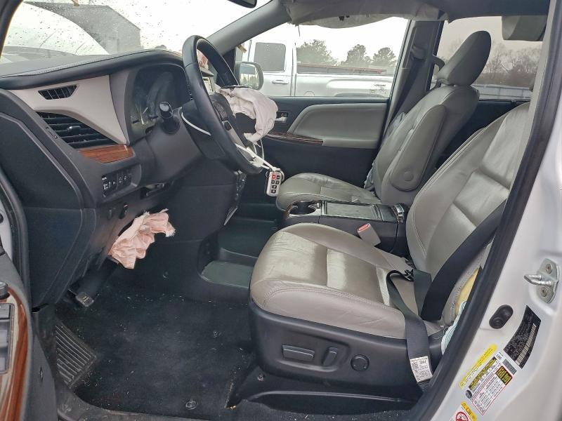 2018 Toyota Sienna xle