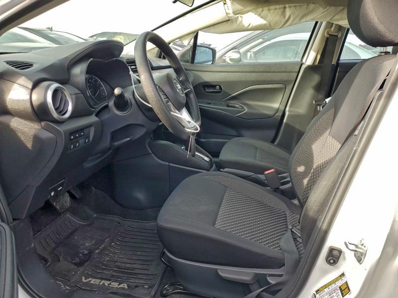2020 Nissan Versa s