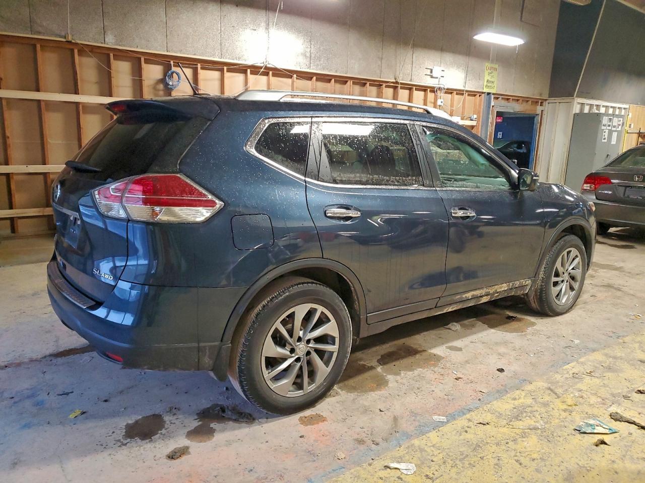 2015 Niss Rogue s