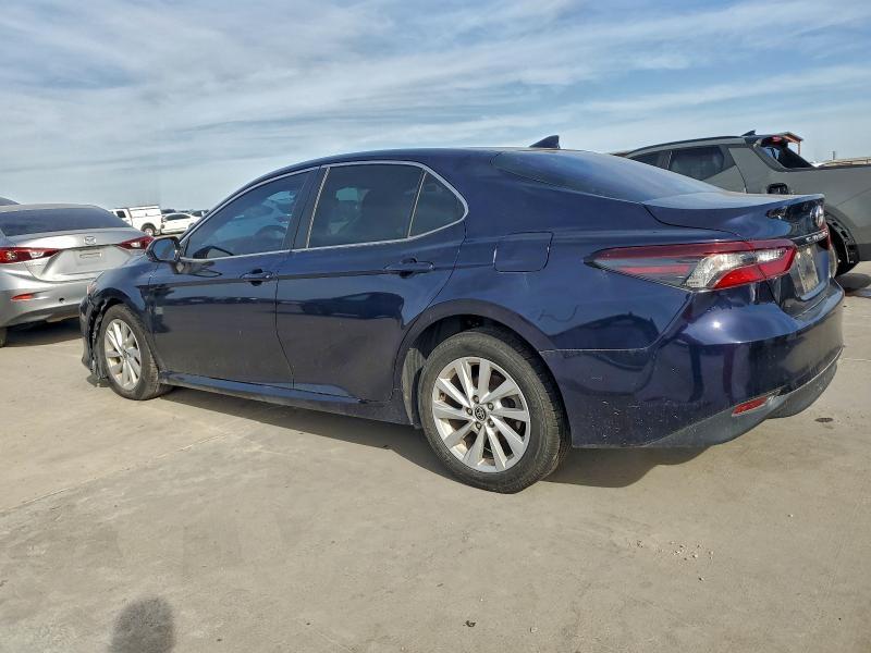 2022 Toyota Camry le