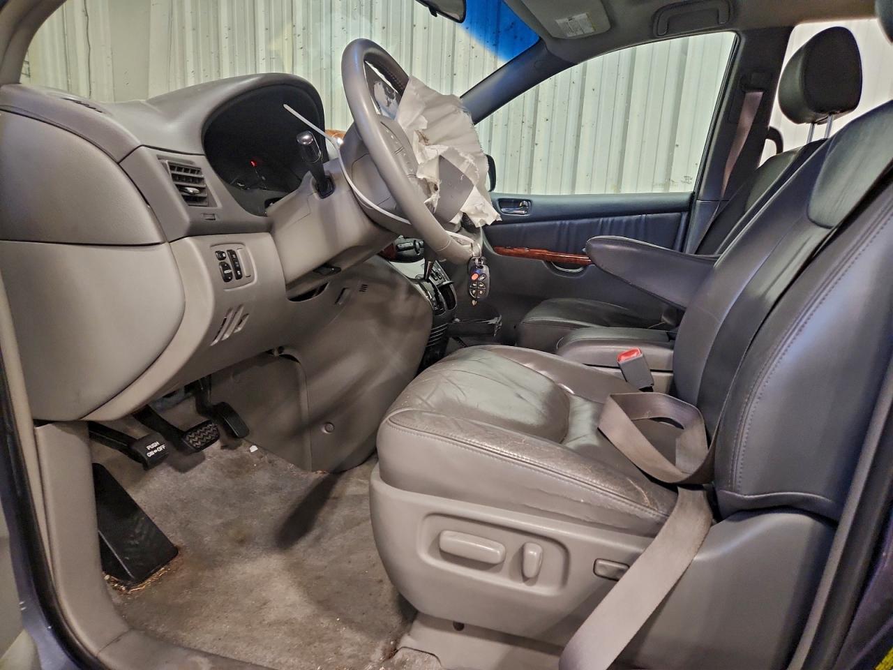 2006 Toyota Sienna xle