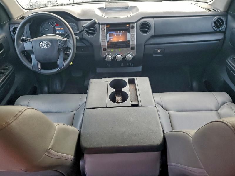 2016 Toyota Tundra Double cab sr
