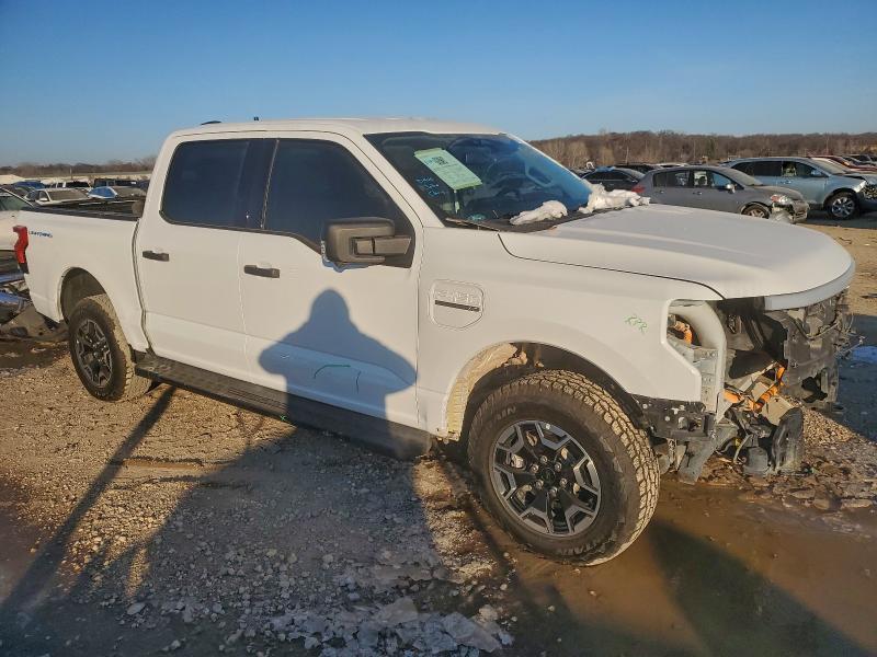 2022 Ford F150 Lightning pro