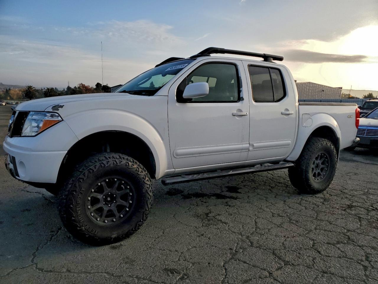 2006 Nissan Frontier Crew Cab LE