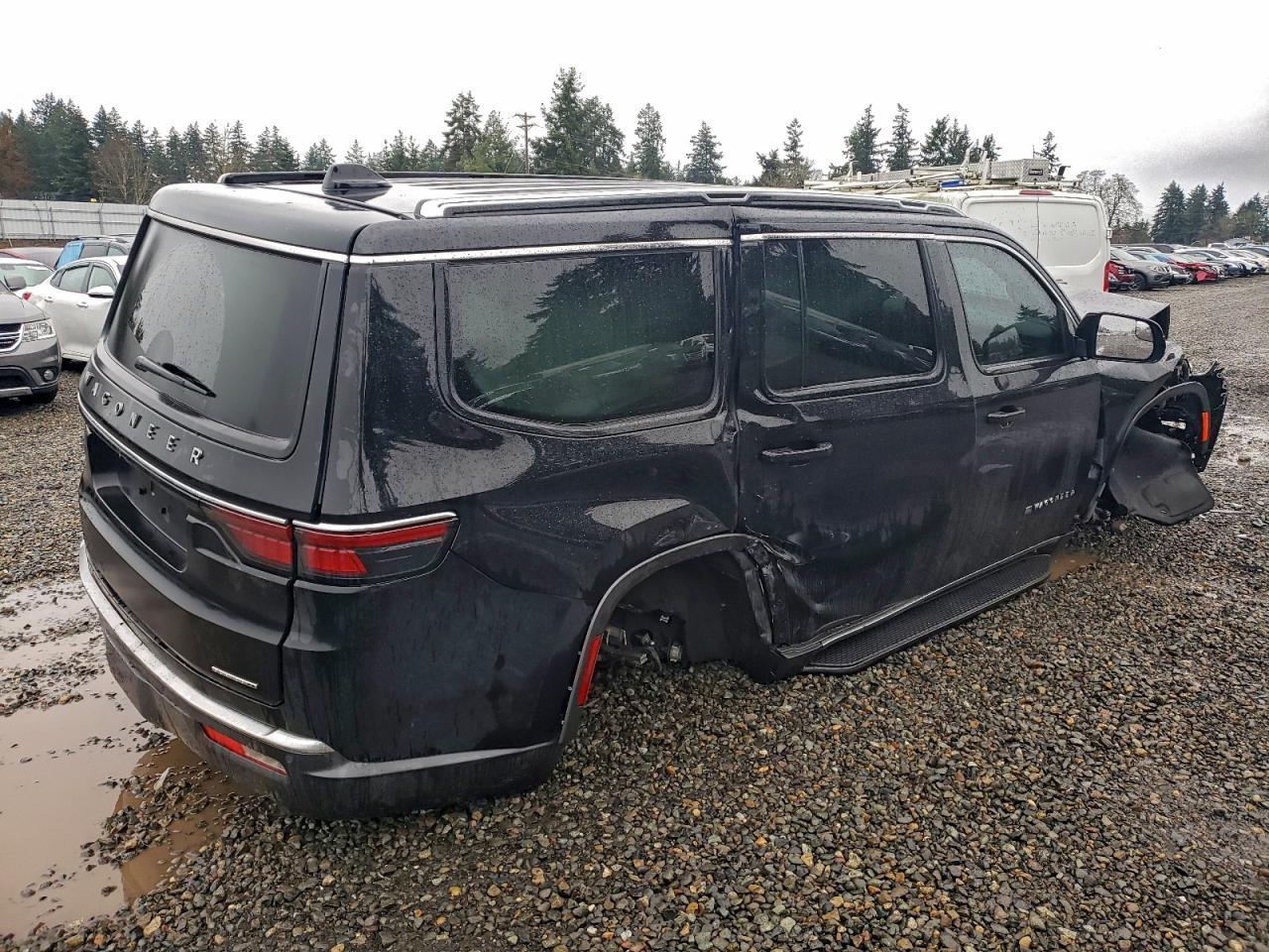 2022 Jeep Wagoneer Series i