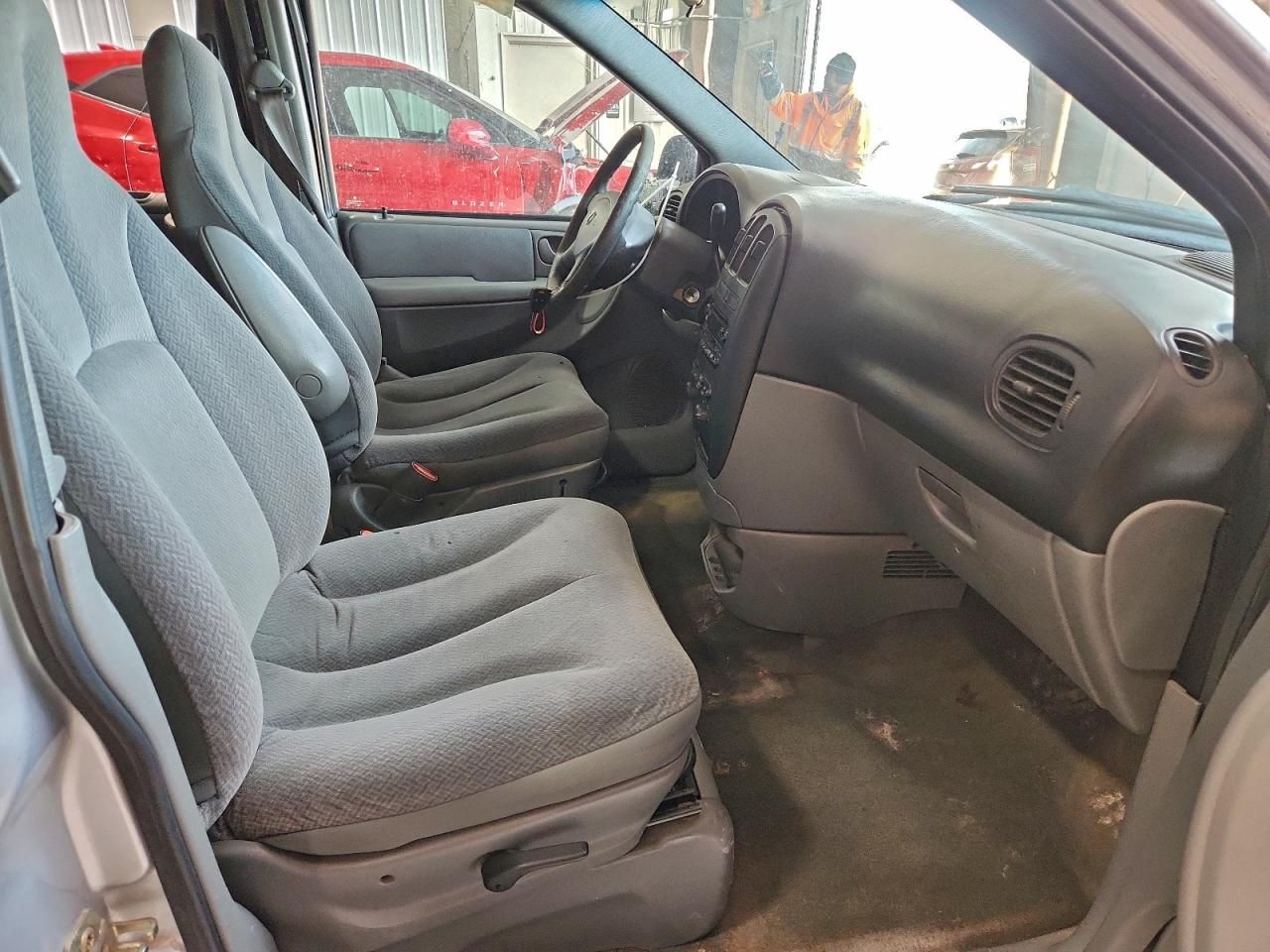 2004 Dodge Caravan sxt