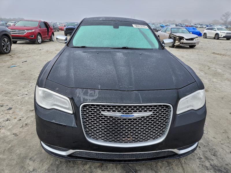 2018 Chrysler 300 Touring