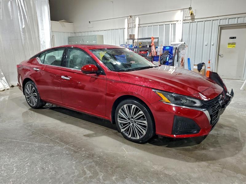 2023 Niss Altima 2.5 sl