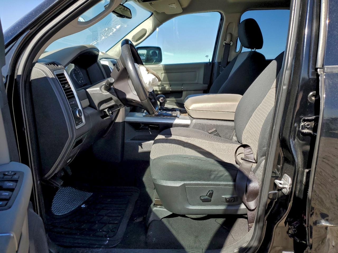2012 Dodge Ram 1500 slt