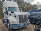 2016 Peterbilt 579 Semi Truck
