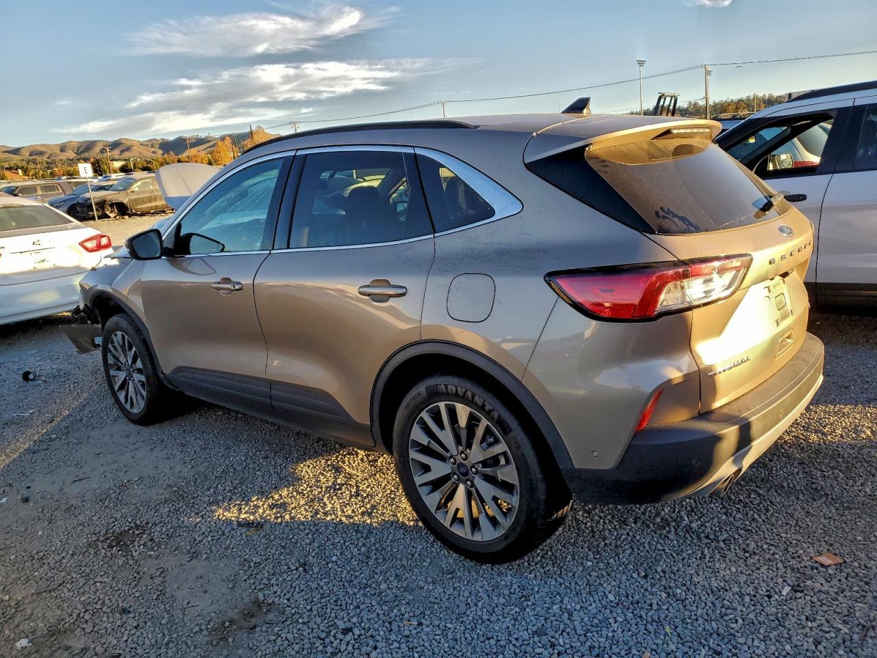 2020 Ford Escape Titanium