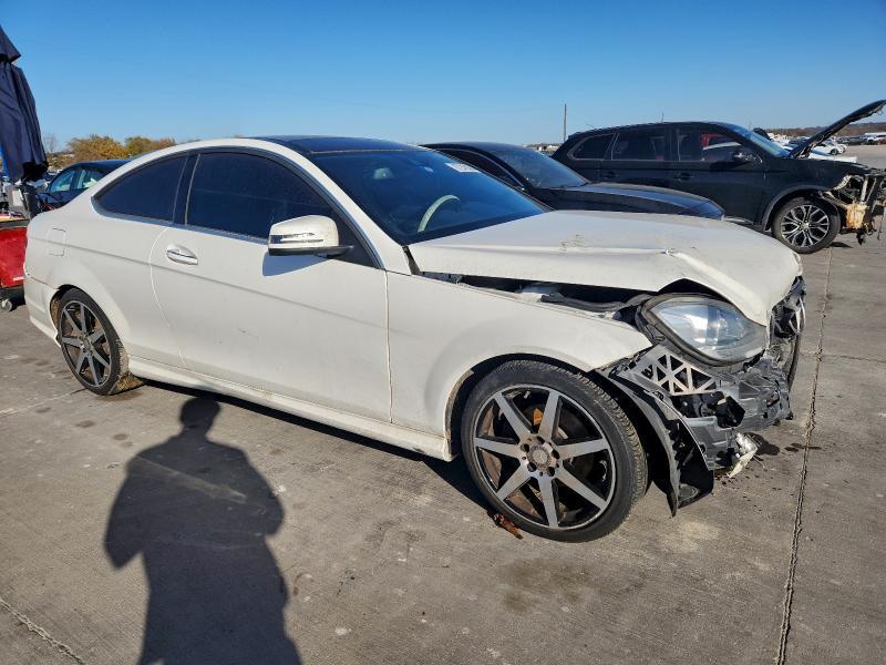2015 Mercedes-Benz C 250