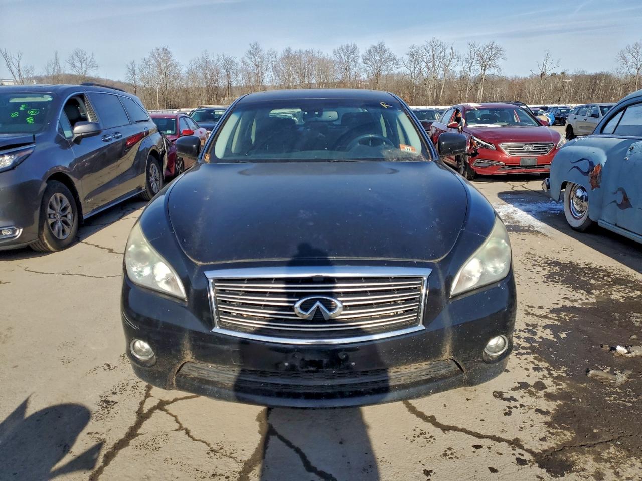 2013 Infinity M37