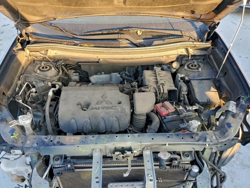 2020 Mitsubishi Outlander se