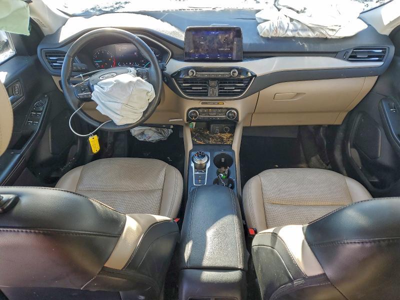 2021 Ford Escape sel