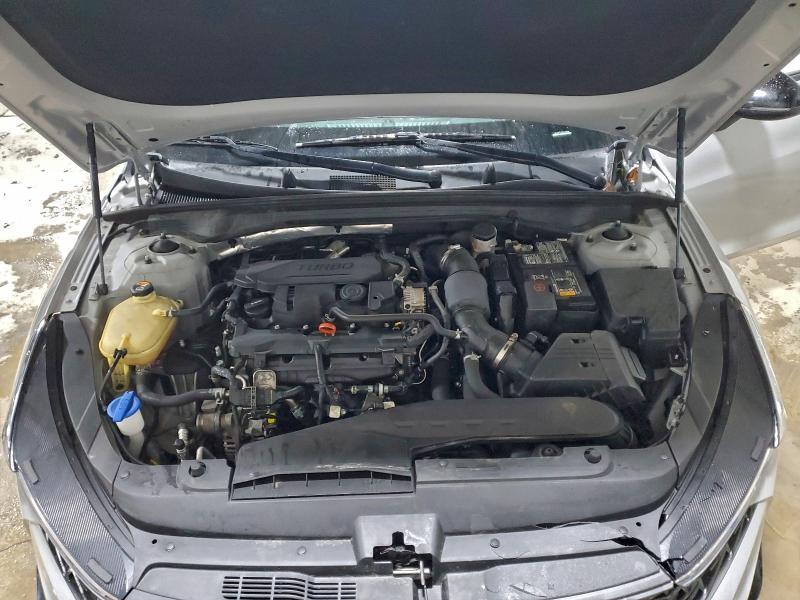 2022 KIA K5 gt Line