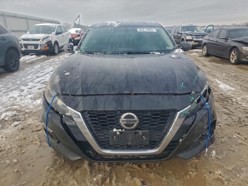 2019 Nissan Altima s