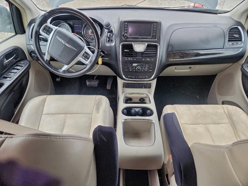 2012 Chrysler Town & Country Limited