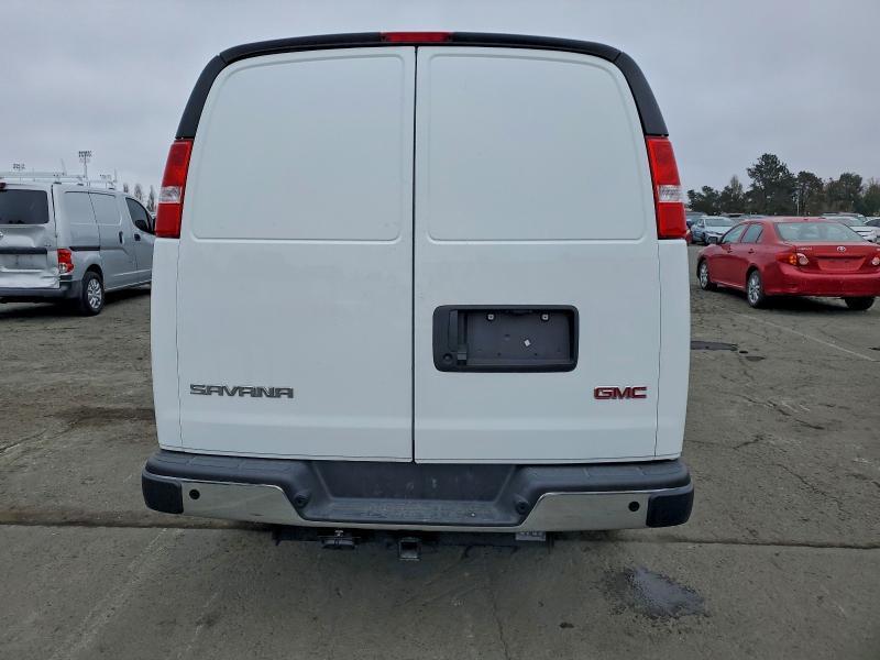 2024 GMC Savana Delivery van