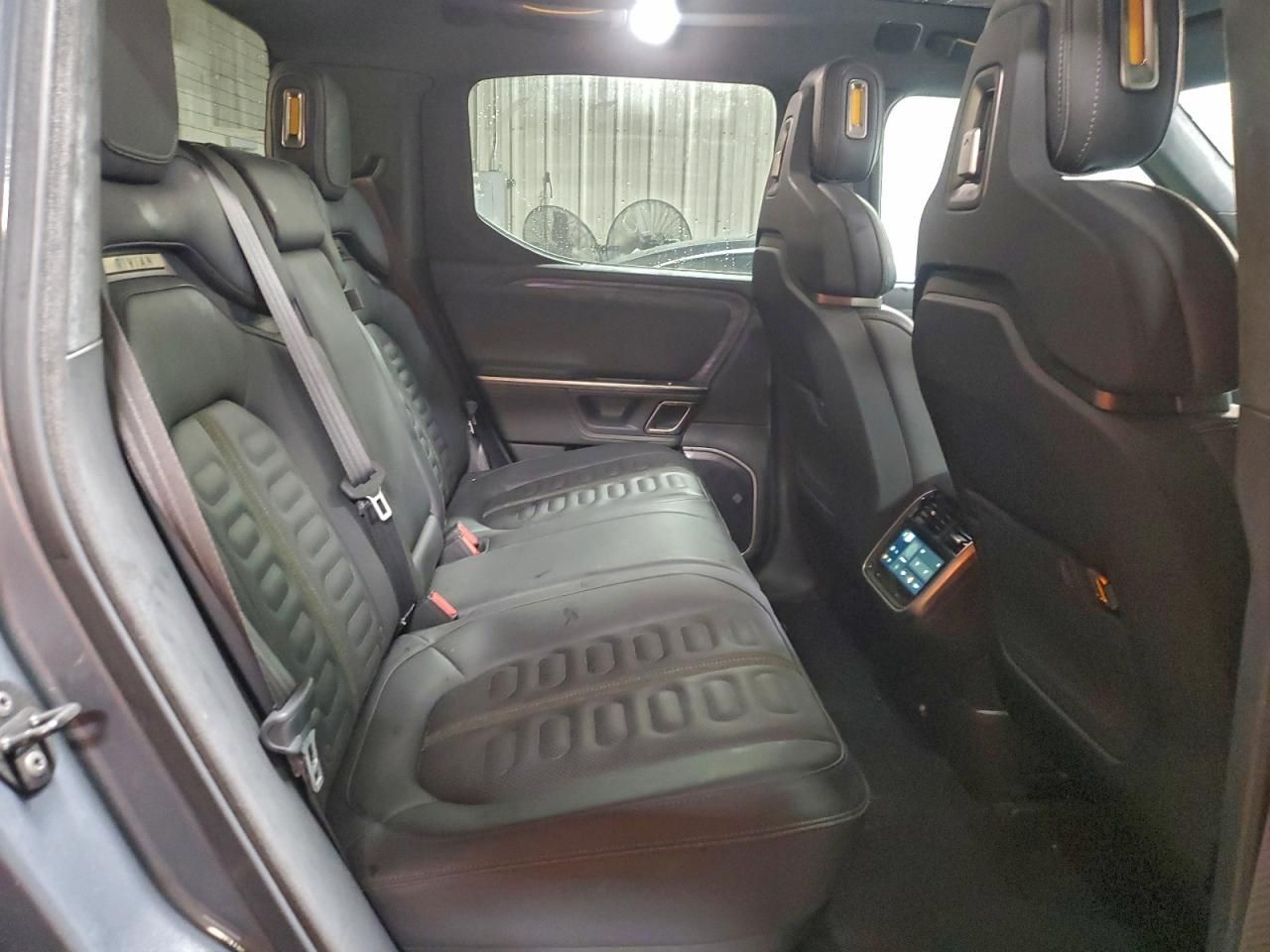 2024 Rivian R1T Adventure